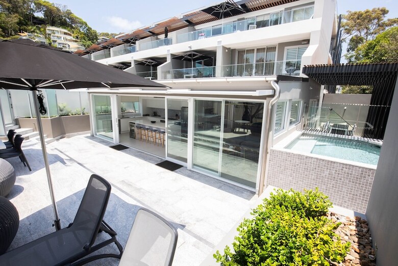 Aparthotel 71 Hastings Street - Beachfront