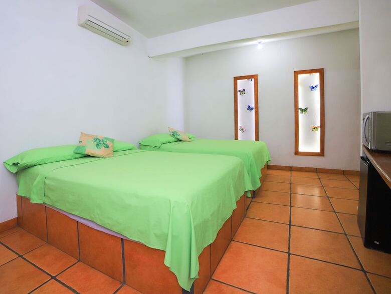 Bm Zihua Casa De Hu�spedes