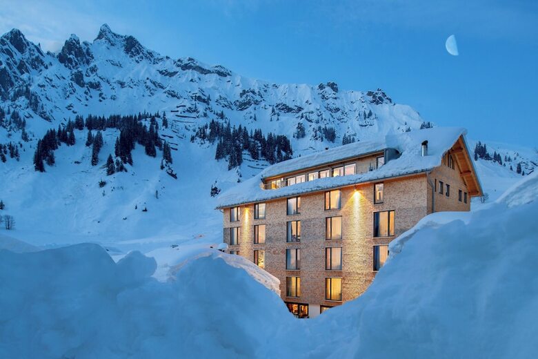 Mondschein Hotel And Chalet