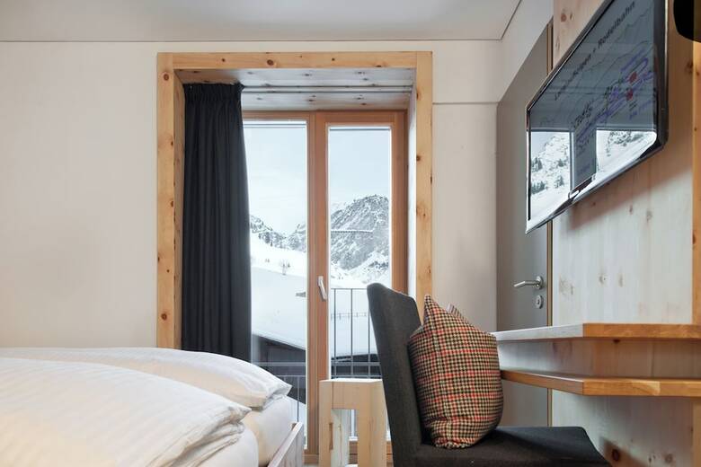 Mondschein Hotel And Chalet