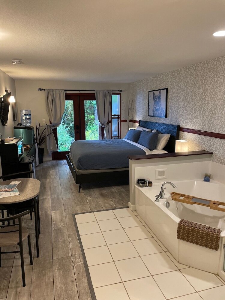 Posada Lunar Cove Inn