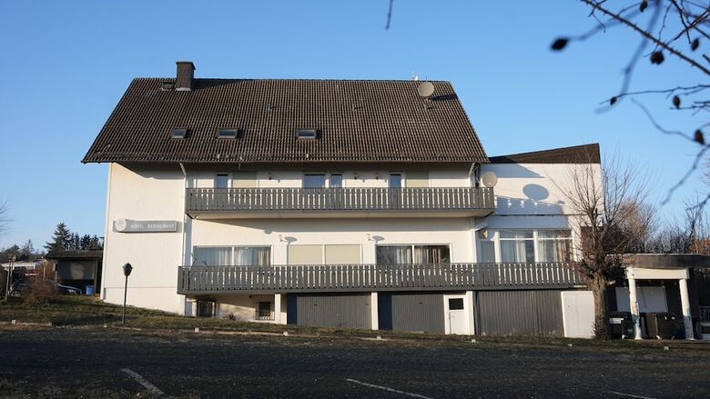 Sn Hotel And Restaurant