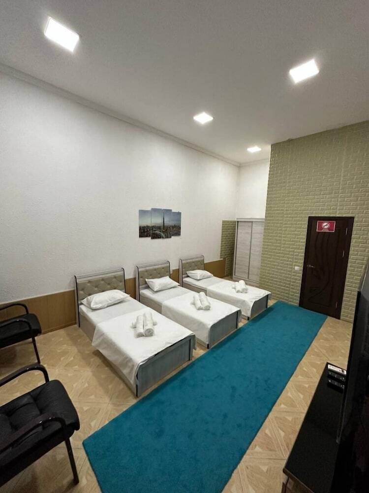 Next Hotel