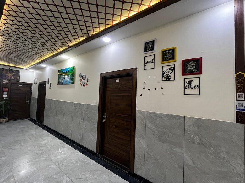 Hotel Taj Nice Point By Taj Sunrise Grp