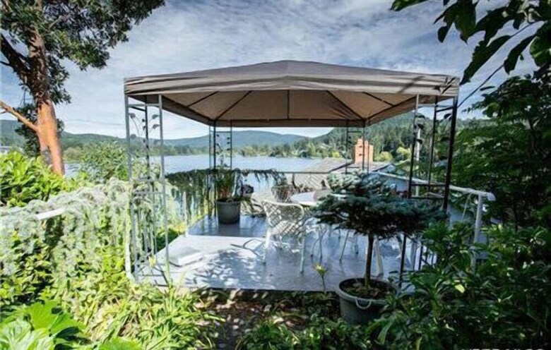 Leigh Lani Guest House