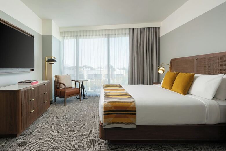 Hotel Asher Adams, Autograph Collection