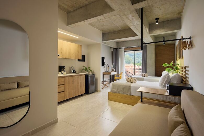 Apartamentos 30 Living Suites
