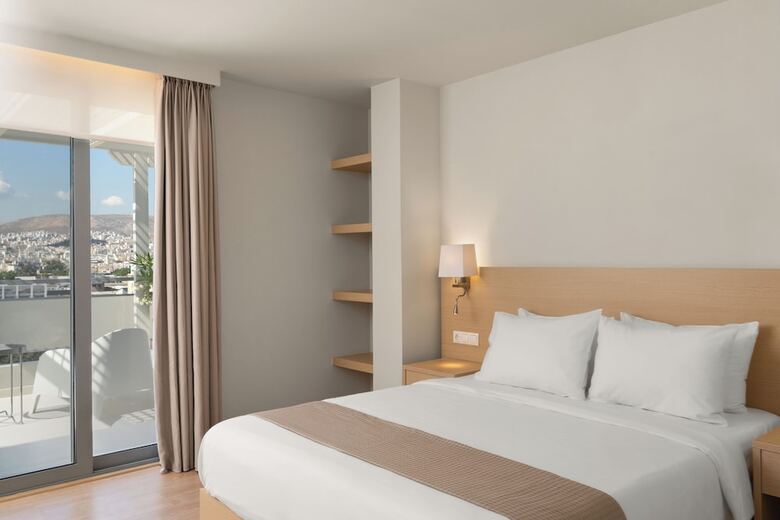 Hotel Gallery Central Piraeus Port