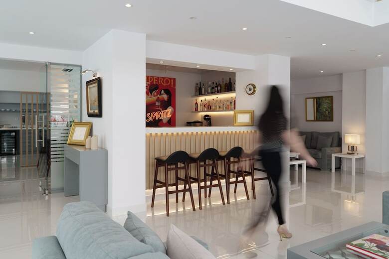 Hotel Gallery Central Piraeus Port