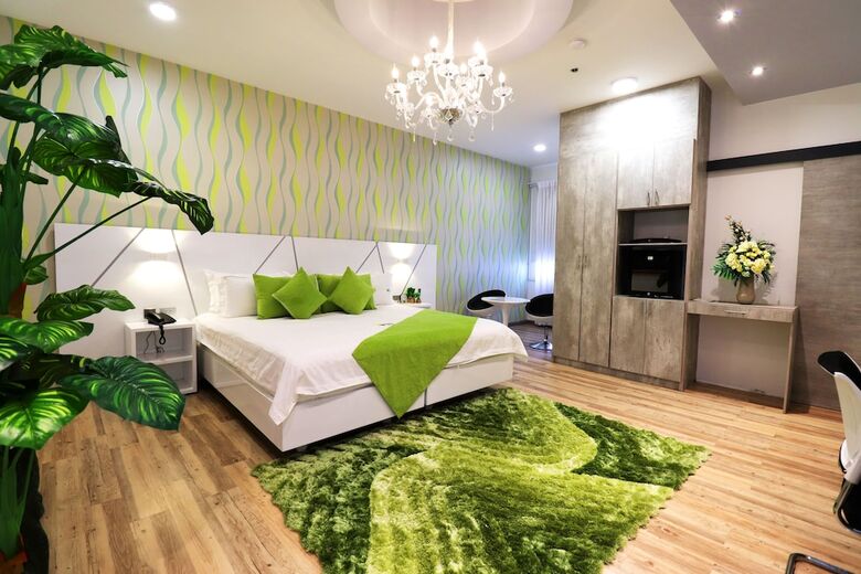 Luma Plaza Hotel