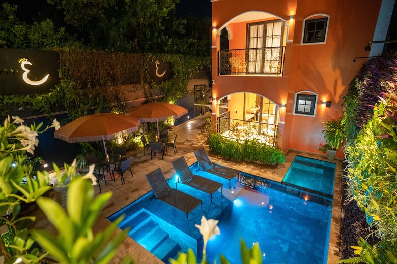 Bed & Breakfast Exotica Boutique Hotel