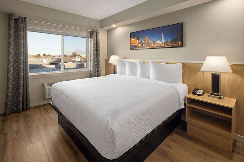 Hotel Baymont By Wyndham West Edmonton