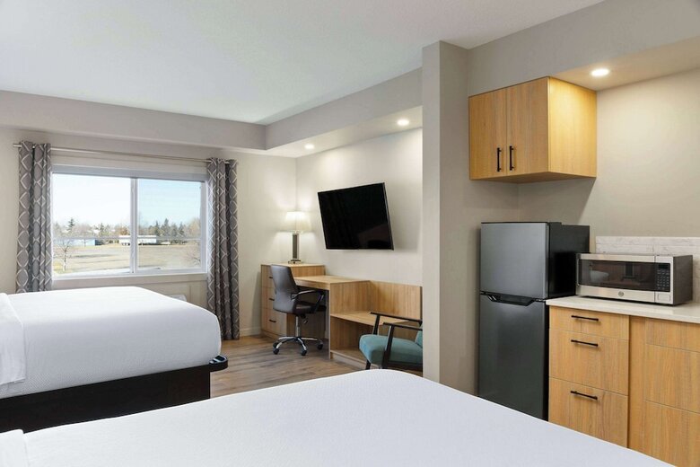 Hotel Baymont By Wyndham West Edmonton