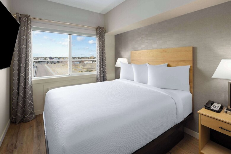 Hotel Baymont By Wyndham West Edmonton