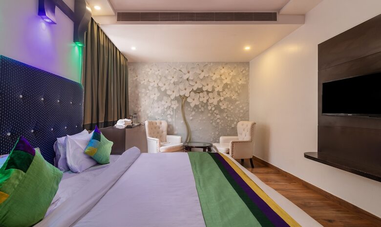 Hotel Treebo The Royal Taj