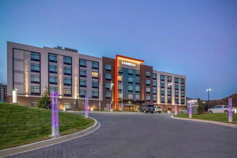Cambria Hotel Pigeon Forge