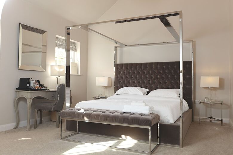 Hotel Winstanley House
