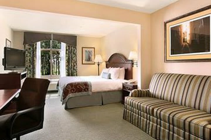 Hotel Wingate By Wyndham Charleston