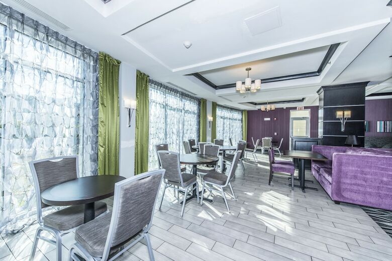 Hotel Days Inn Charleston - Airport Coliseum