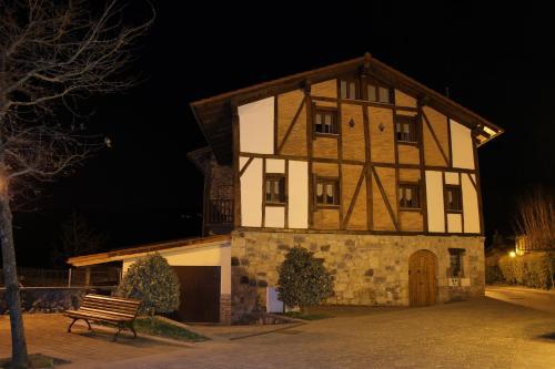 Hostal Zumargain