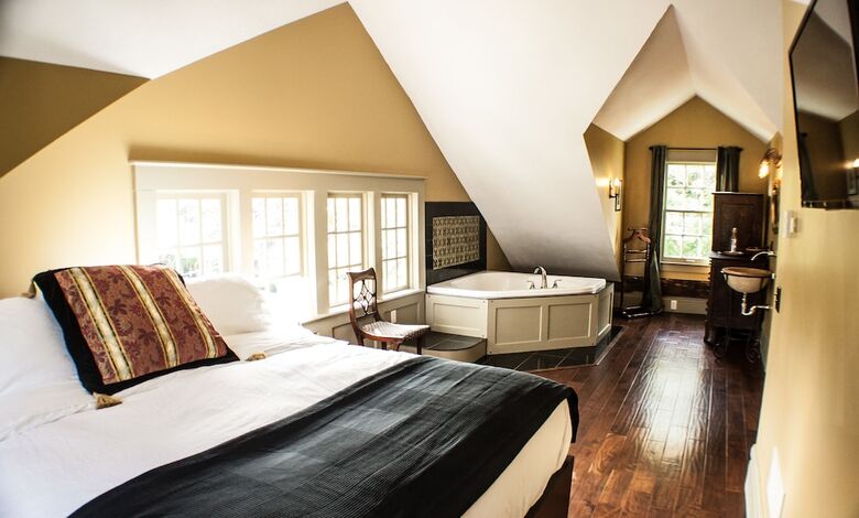 Bed & Breakfast Judson Heath Colonial Inn