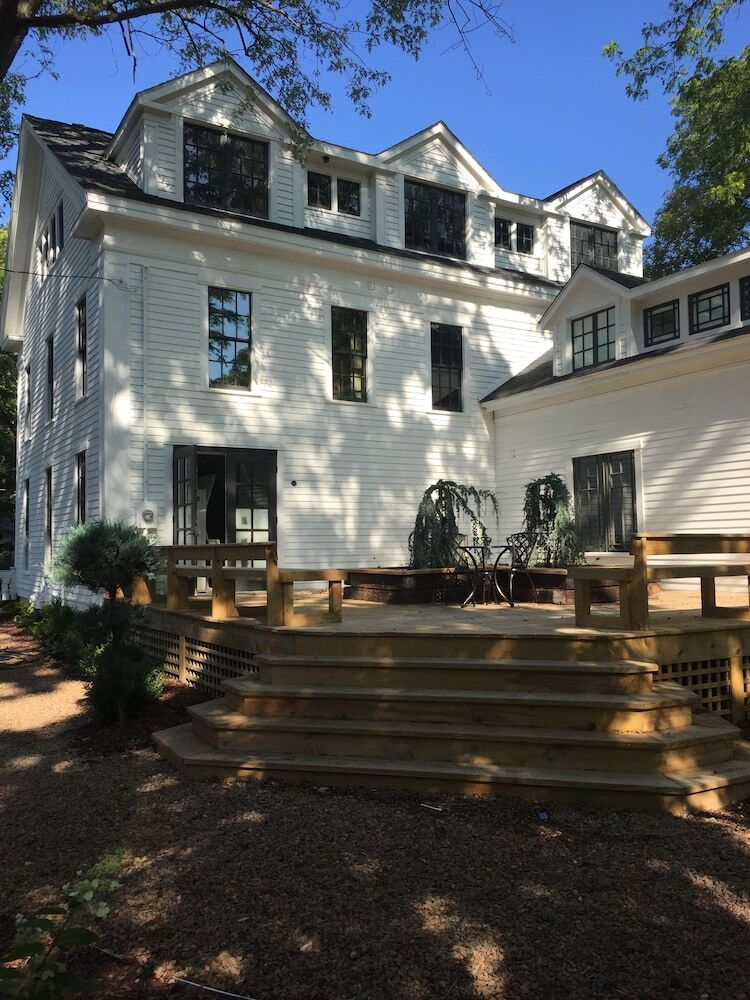 Bed & Breakfast Judson Heath Colonial Inn