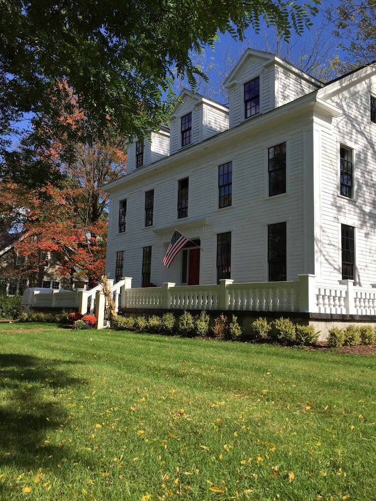 Bed & Breakfast Judson Heath Colonial Inn