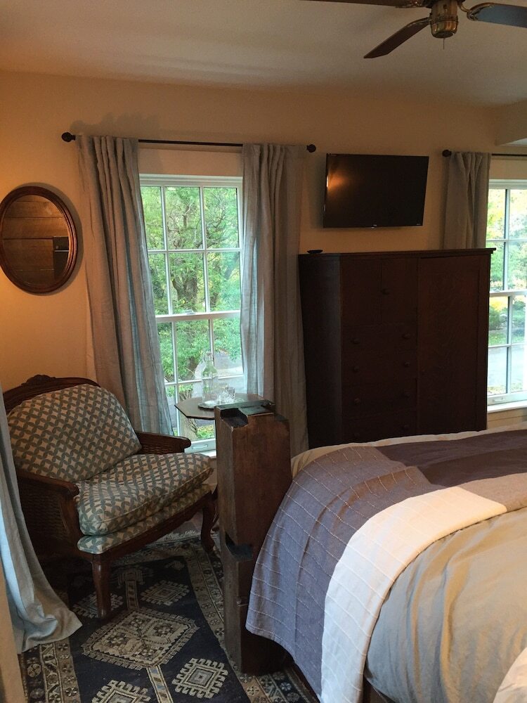 Bed & Breakfast Judson Heath Colonial Inn