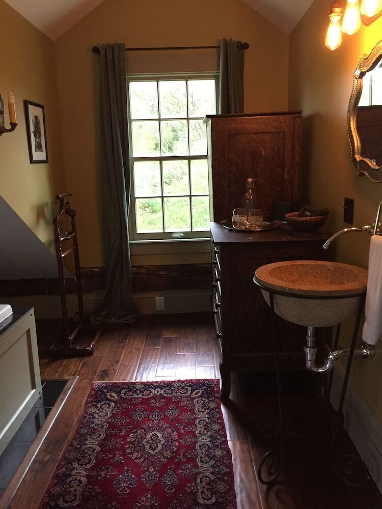 Bed & Breakfast Judson Heath Colonial Inn