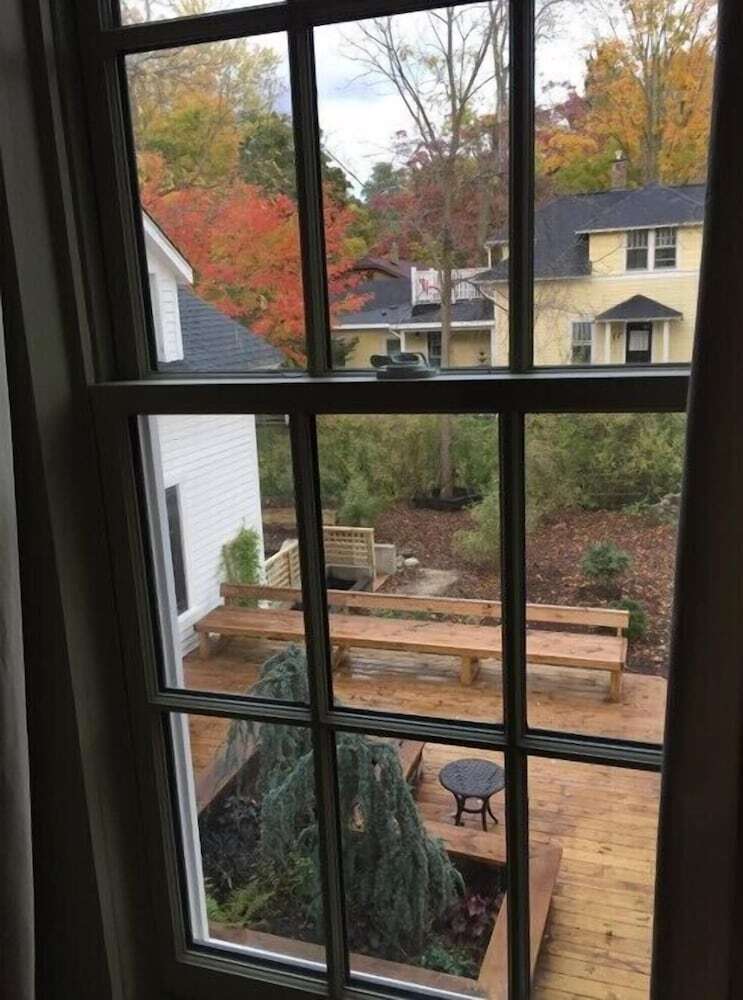 Bed & Breakfast Judson Heath Colonial Inn