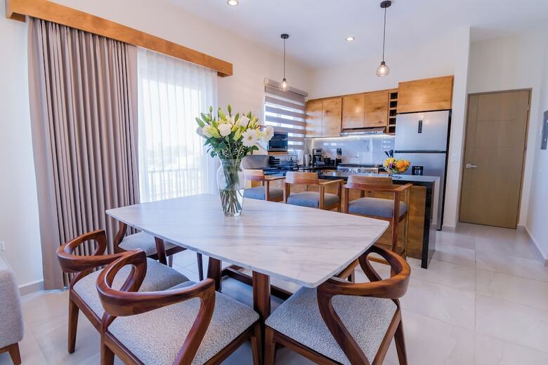 Hotel Josefa Suites