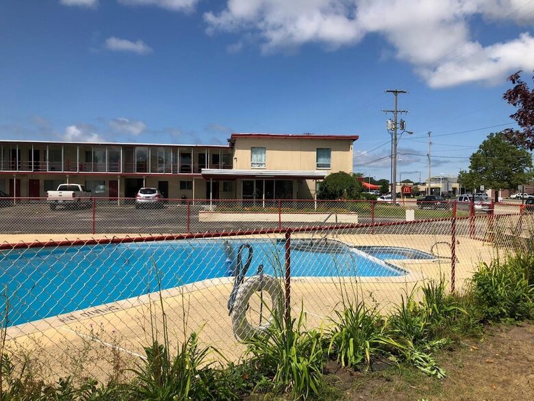 Motel Norton Shores Inn