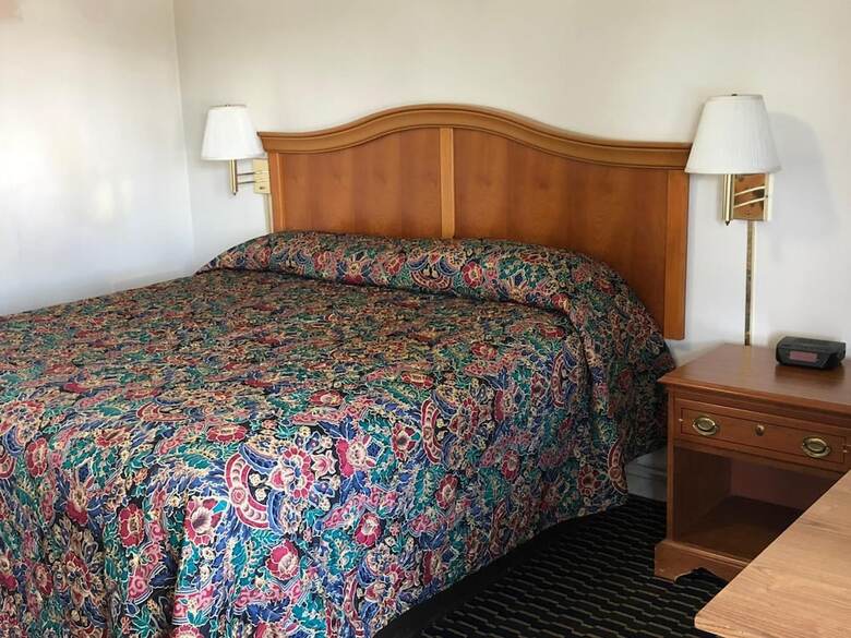 Motel Norton Shores Inn