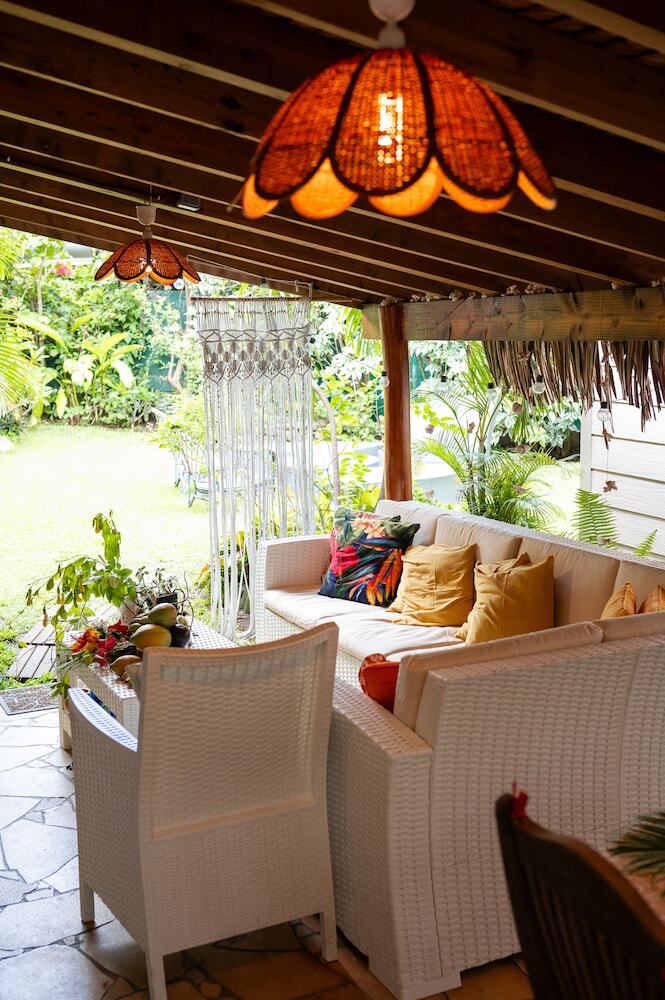 Manaeva Lodge