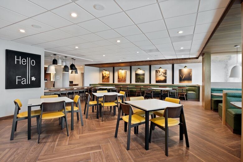 Hotel Fairfield Inn By Marriott & Suites Chino
