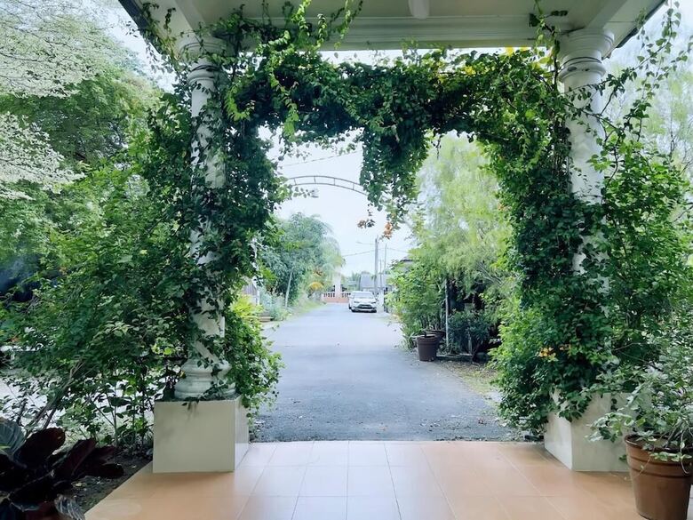 Villa Solihin