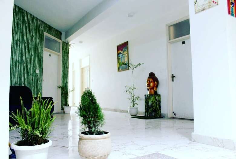 Hotel Noida Stay