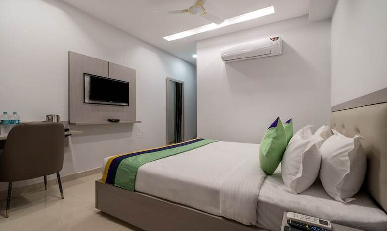 Hotel Treebo La Mirage Suite