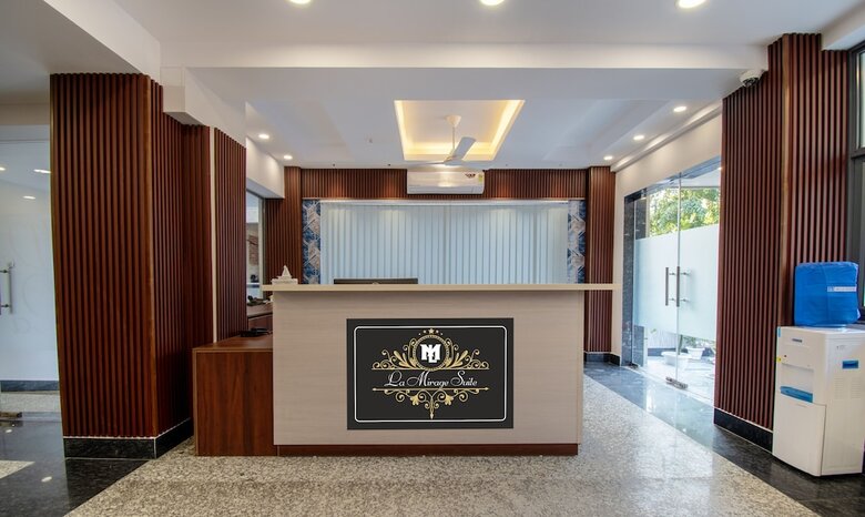 Hotel Treebo La Mirage Suite