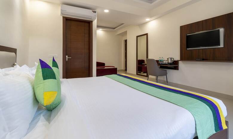 Hotel Treebo La Mirage Suite