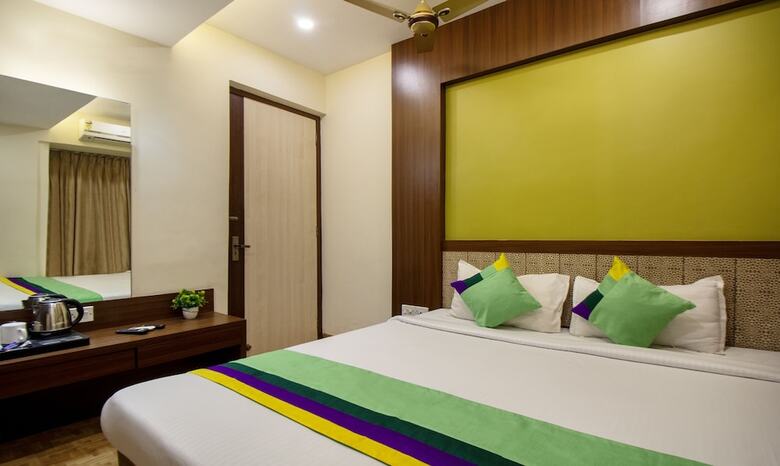 Hotel Treebo Royal Orbit, Metropoliton