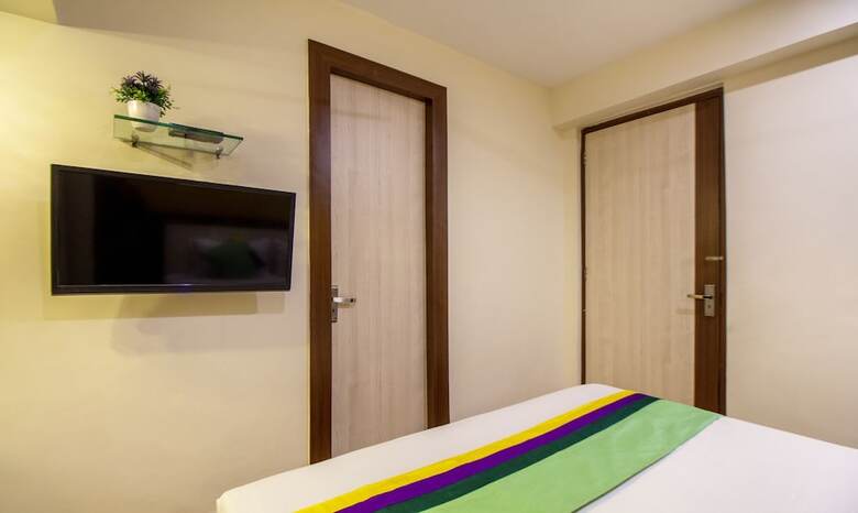 Hotel Treebo Royal Orbit, Metropoliton