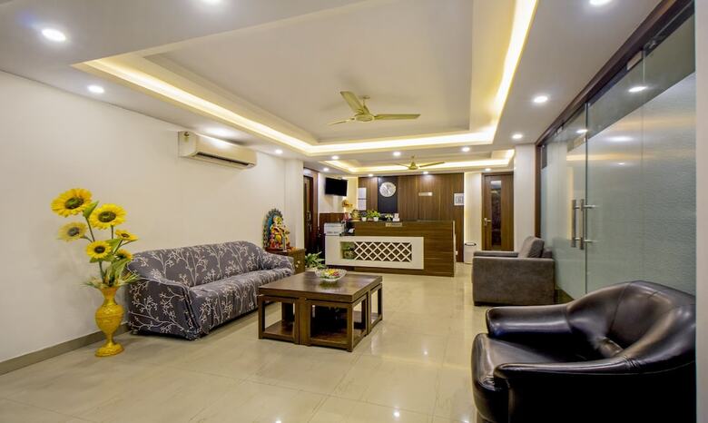 Hotel Treebo Royal Orbit, Metropoliton