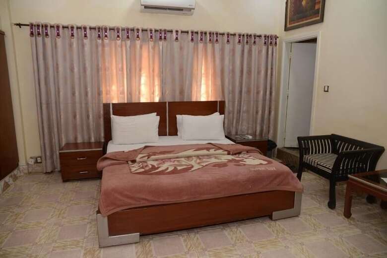 Stay Inn Guest House