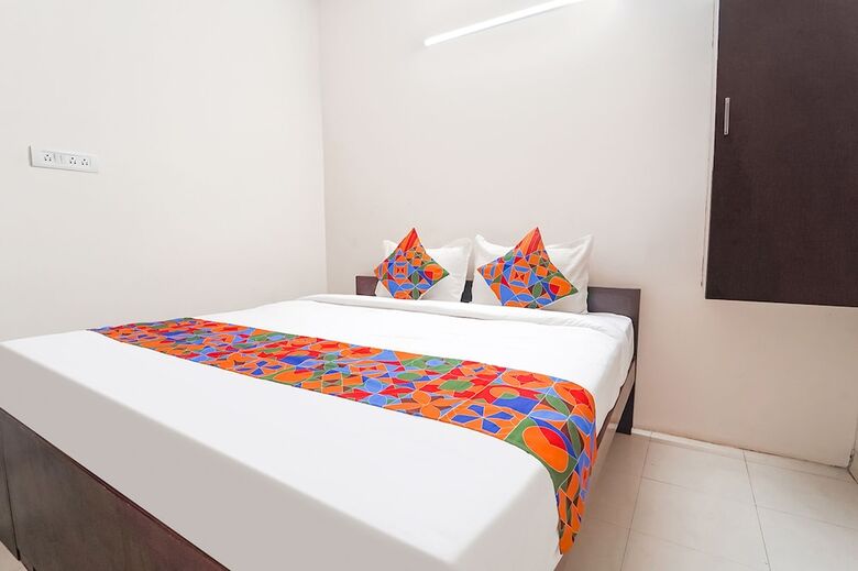 Hotel Fabexpress Epic Residency