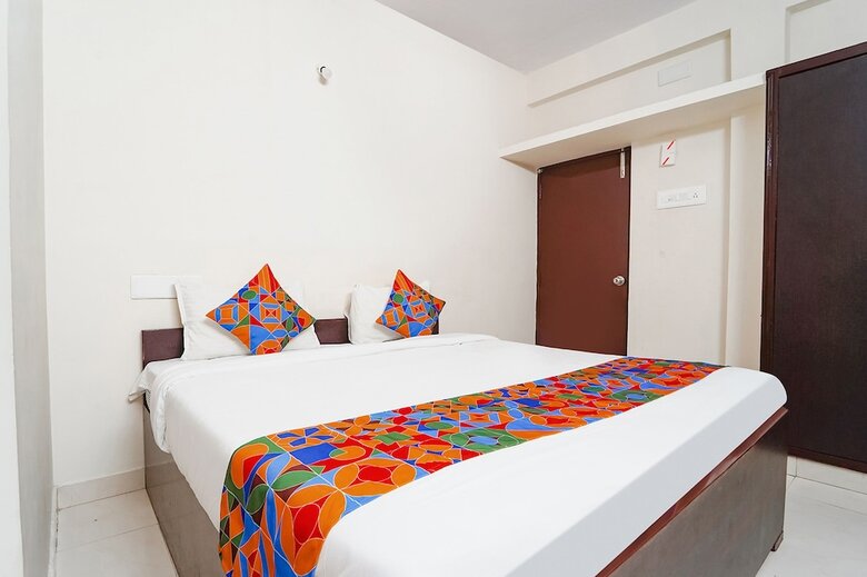 Hotel Fabexpress Epic Residency