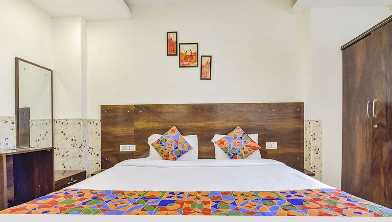 Hotel Fabexpress Mohan Vilas Residency