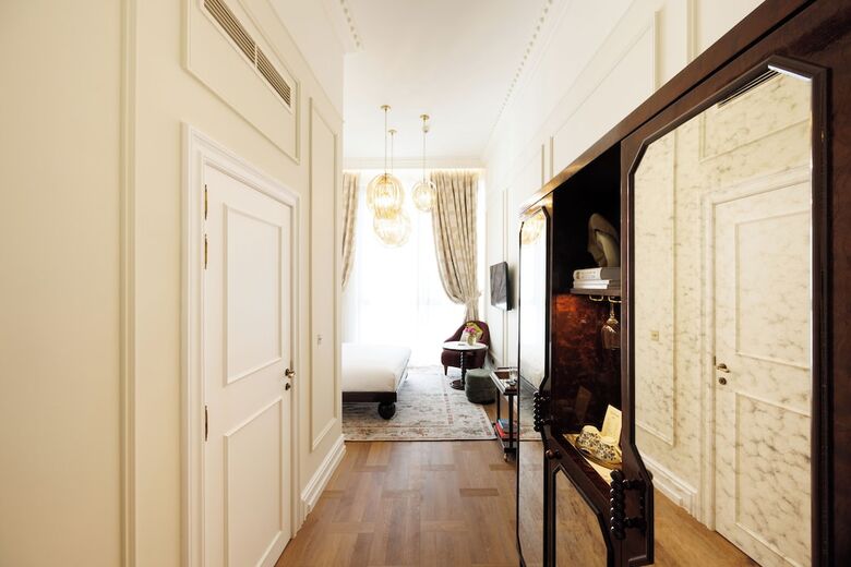 Hotel Fleur De Ville