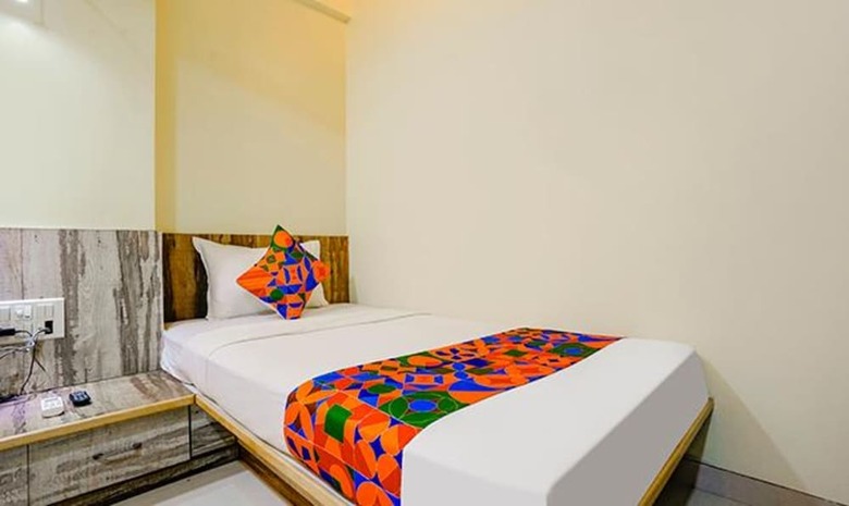 Fabhotel Happy Stay