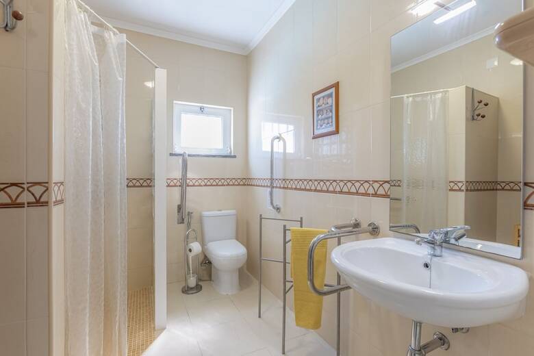 Bambus House Holidays Rental
